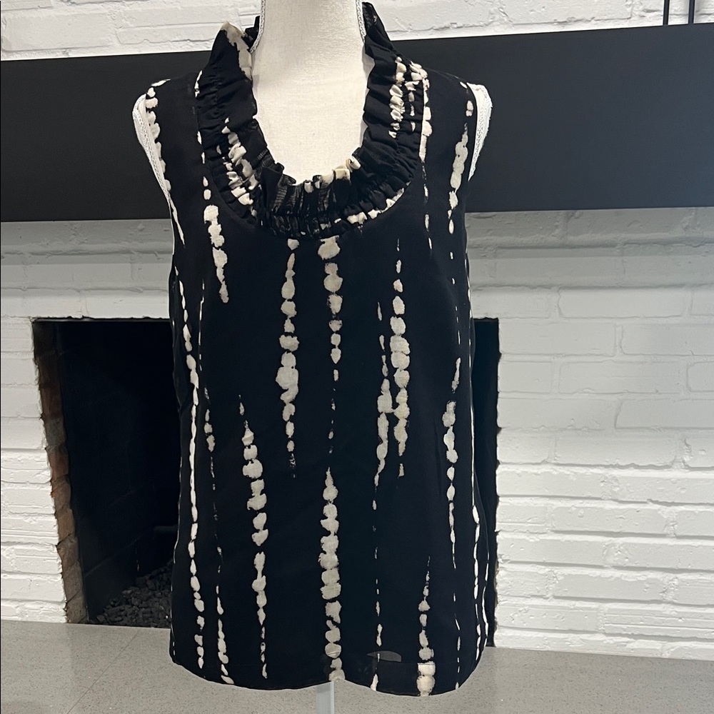 Ann Taylor Black and Cream Sleeveless Blouse
